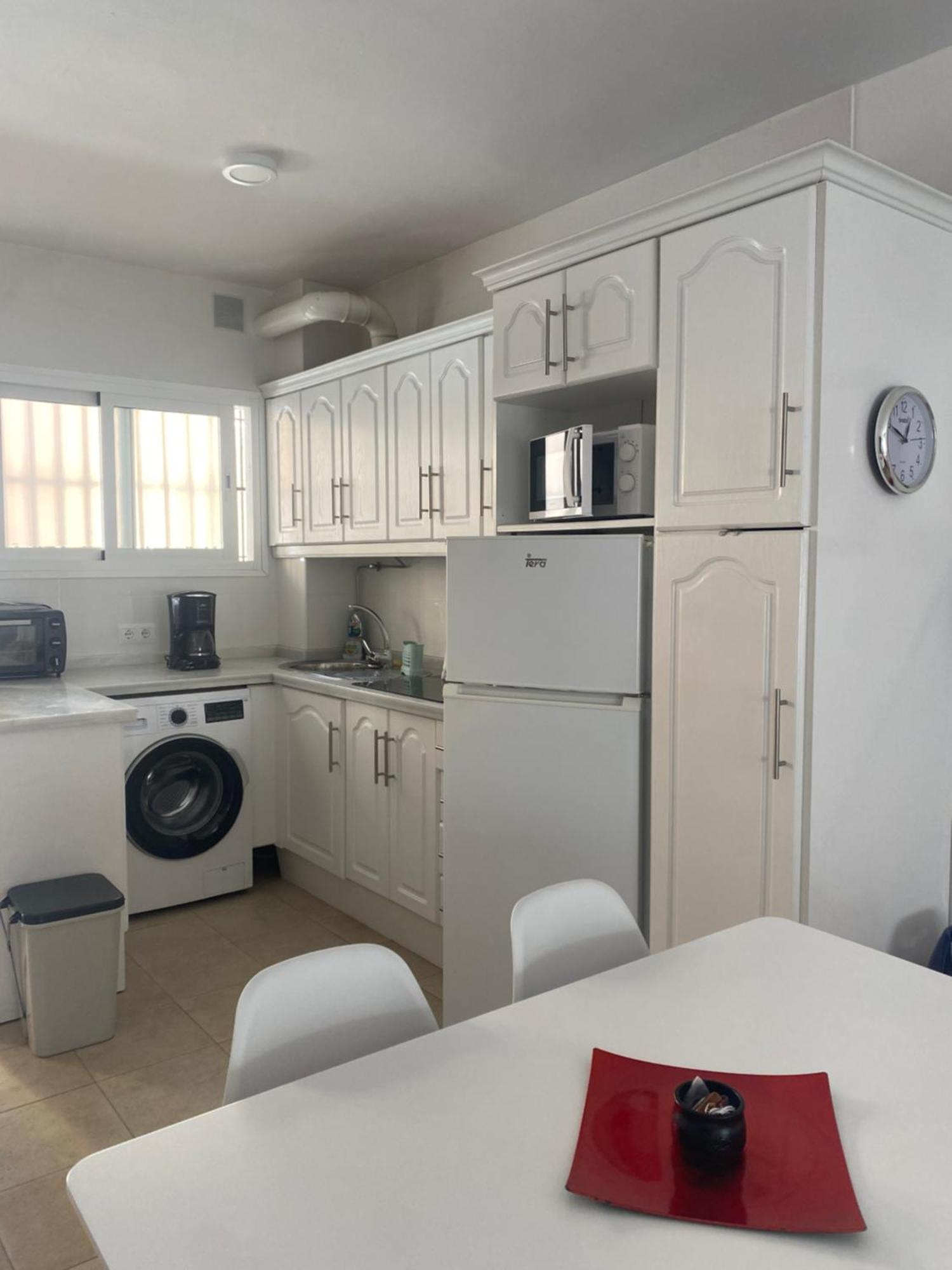 Apartamento A Pie De Playa. Нерха Екстер'єр фото